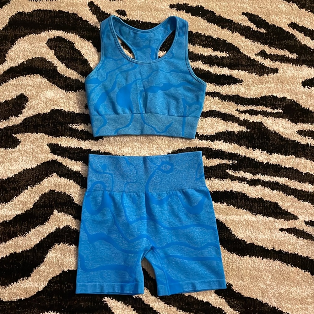 Matching workout set- small - Picture 4 of 4